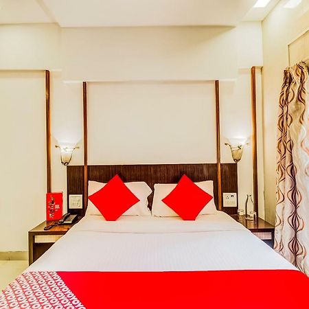 Oyo Flagship 19825 Hotel Panchratna Panvel Eksteriør bilde
