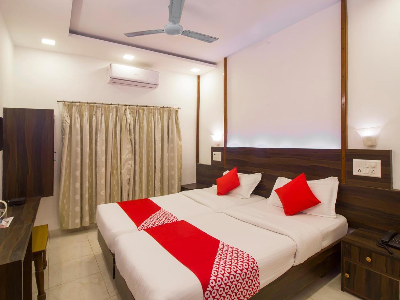 Oyo Flagship 19825 Hotel Panchratna Panvel Eksteriør bilde