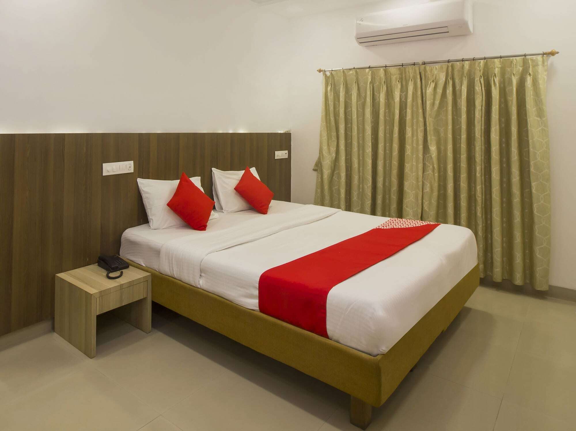 Oyo Flagship 19825 Hotel Panchratna Panvel Eksteriør bilde